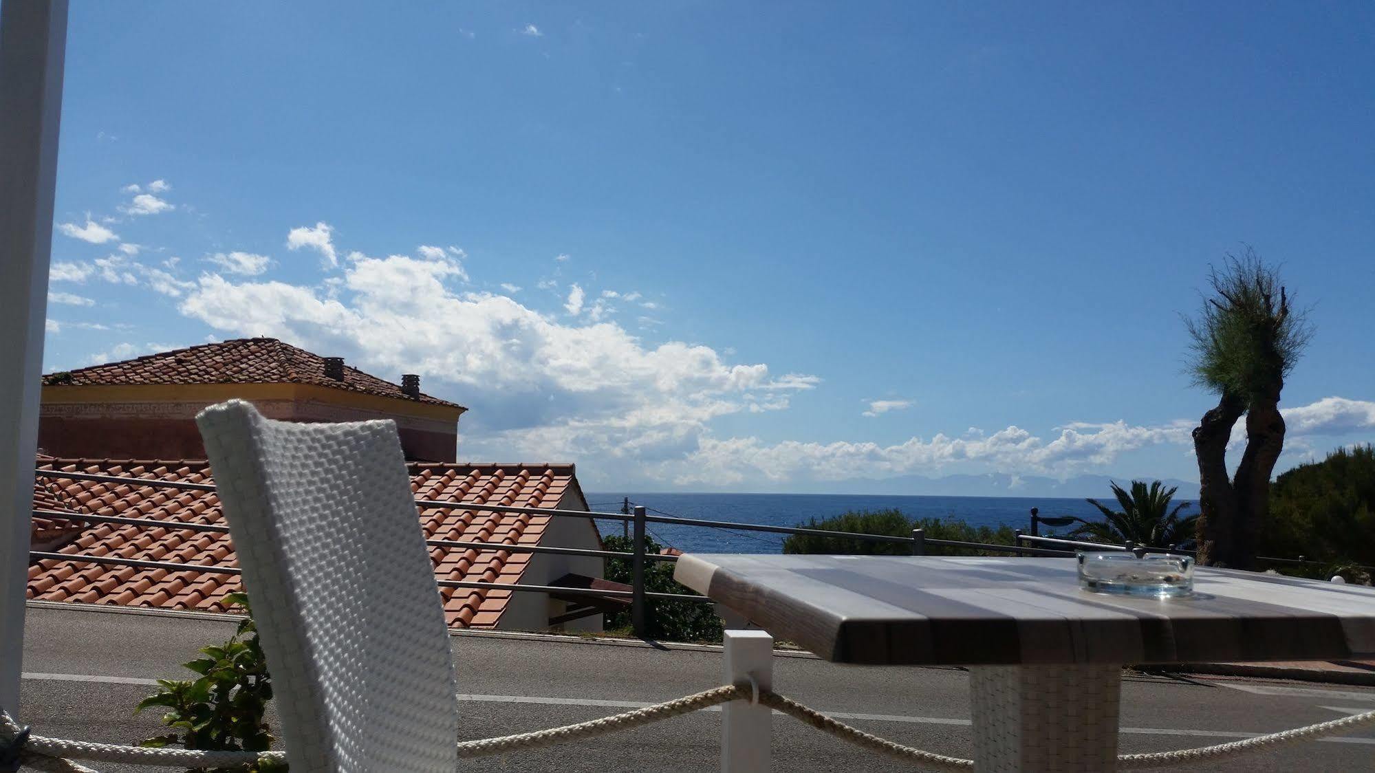 Hotel Il Perseo Chiessi المظهر الخارجي الصورة